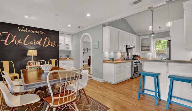 The Coral Door | Hot Tub | Fire Pit
