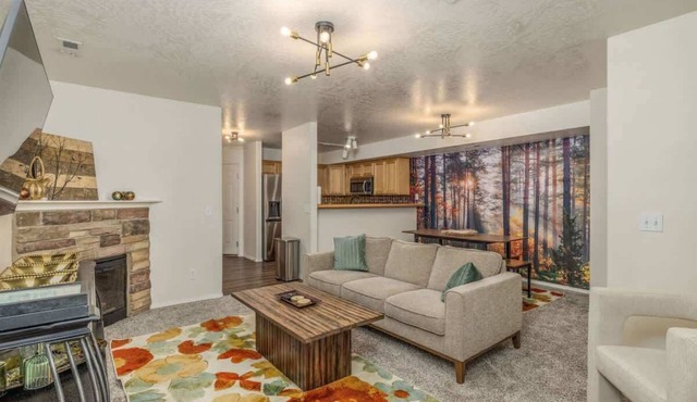 The Corbin Park Cozy Corner- Post Falls Modern Townhome