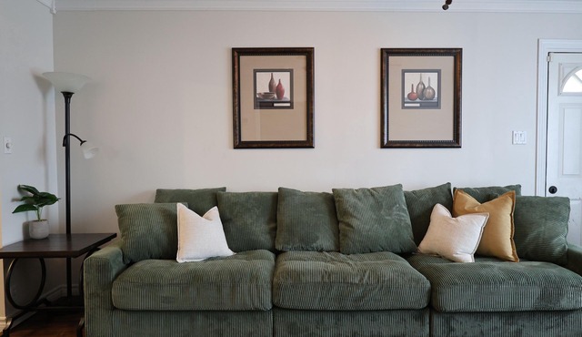 The Core Shack - Cozy Home Centrally Located