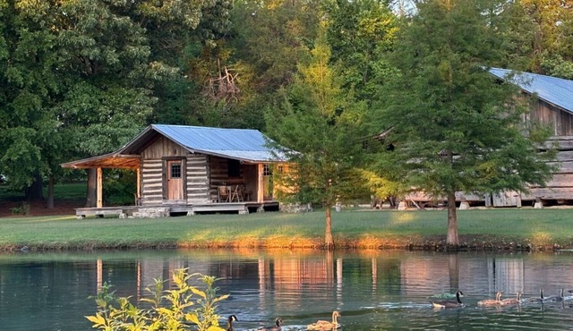 The Corn Crib Cabin at Green Frog Farm