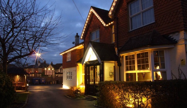 The Corner House Hotel Gatwick