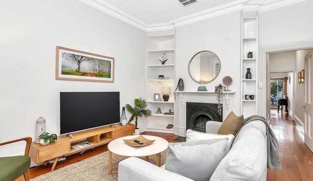 The Cosy Corner Classic Haven with Modern Comforts