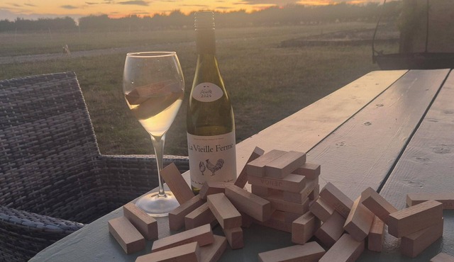 The Cosy Hide - a romantic, rural retreat