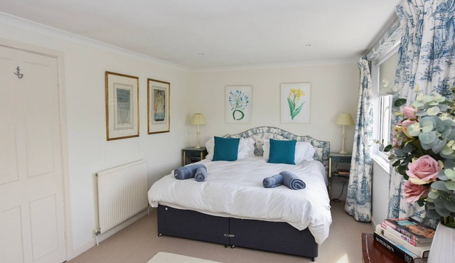 The Cottage a superb family coastal retreat