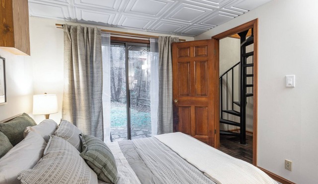 The Cottage at Howard Falls