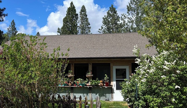 The Cottage at Parallel 46 Vineyard