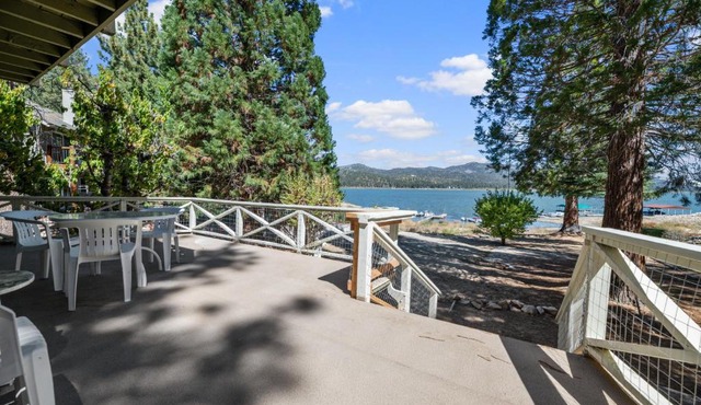 The Cottage at Sawmill Cove Lakefront