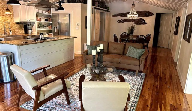 The Cottage at the Oasis near the Santa Fe River