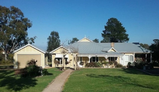 "The Cottage"@ Kilchurn upon Troups