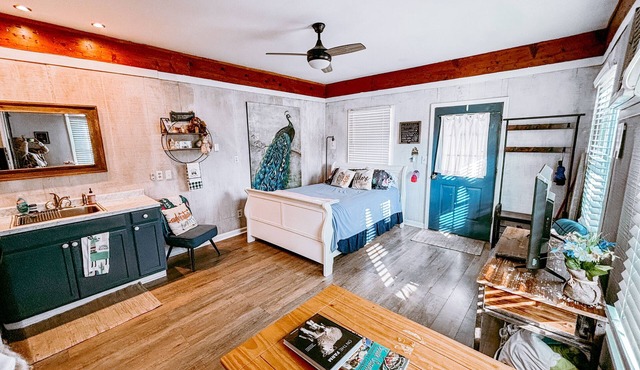 The Cottage - Farm Stay Petting Zoo - 5 mins off I-95