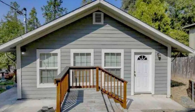 The Cottage in Sierra Foothill Wine Country