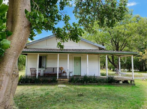 The Cottage next to Cambewarra Estate Winery