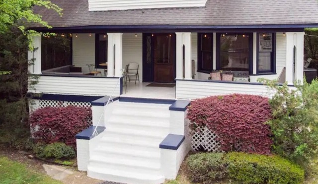 The Cottage of North Chatt - Sleeps 12!