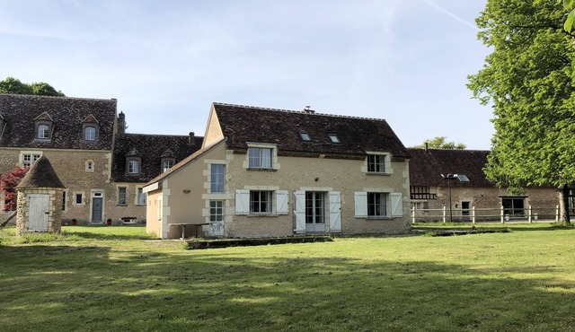 The COTTAGE of the Manor