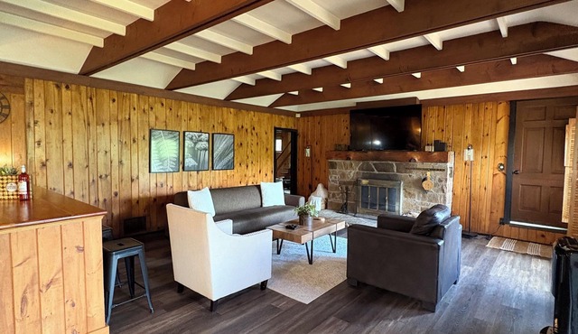 The cottage on the Credit River, cast a line or float lazily down the river.