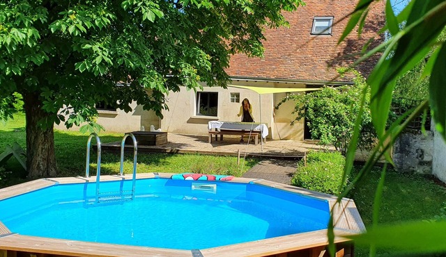 The cottage welcomes you near the castles of the Loire.