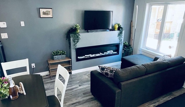 The Cottages @Gull&Castle #2nLOCATION, LOCATION, LOCATION!nDowntown Wasagamingnn