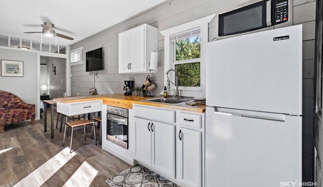 The Country Container - Tiny Home