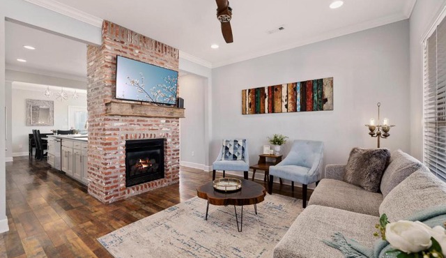 The Country Cottage - Half Mile from Railyard Bike Park