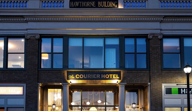 The Courier Hotel