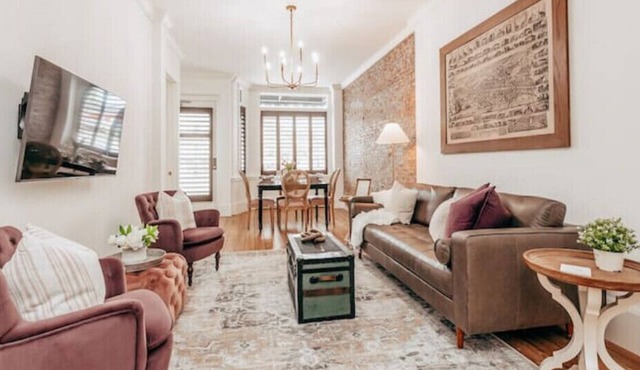 The Courier Rooms: Historic charm and luxury