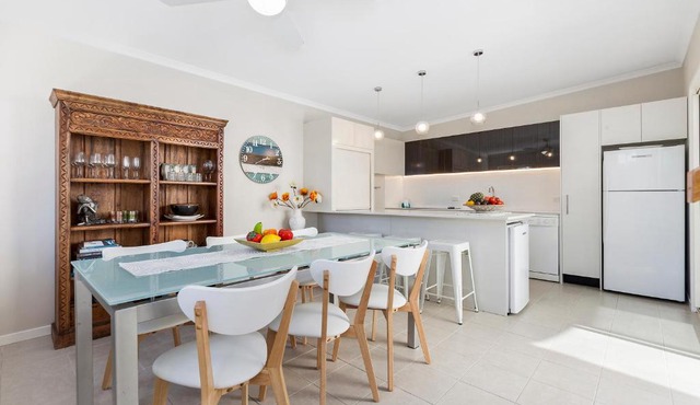 The Courtyards on Hill St