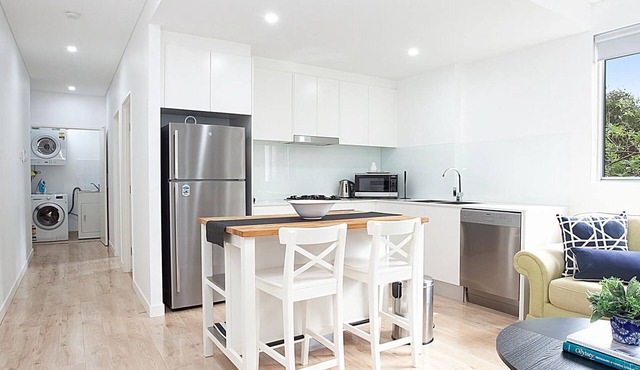 The Cove Apartment in Leafy Lane Cove