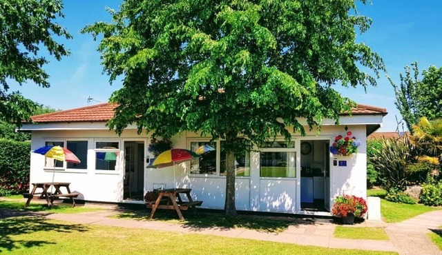The Cove Chalet in Dawlish Warren, sleeps 4