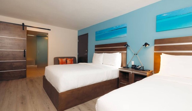 The Cove Hotel | 2 Queen Queen Suites w/Firepit, Lounge & Gym Access