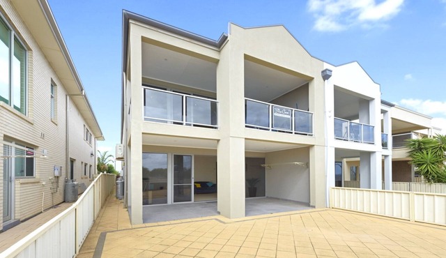 The Cove, Port Hughes