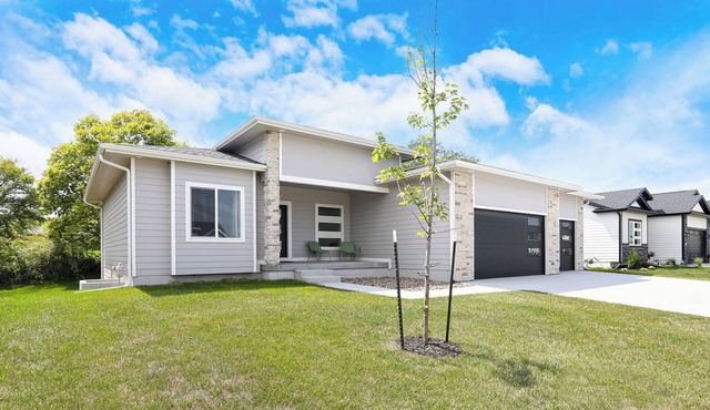 The Cove Vacation Home - Contemporary Ranch Near Saylorville Lake in Polk City!n