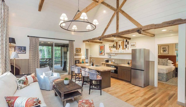 🦌 The Covey: Luxury Woodland Farm Retreat 🦌