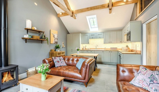 The Cow Shed - UK38575