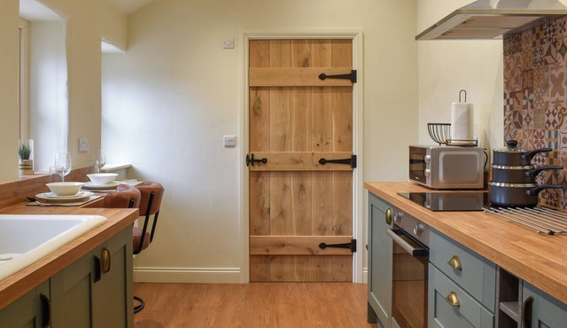 The Cowshed - UK50283