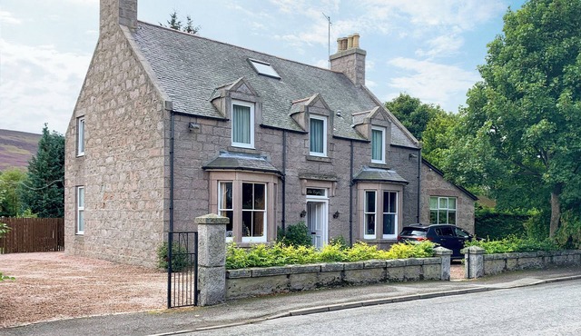 The Coyles - UK31466