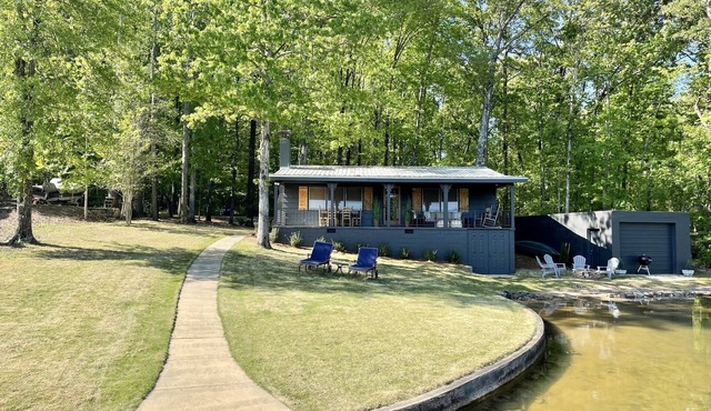 The Cozy Cabin on Lake Martin