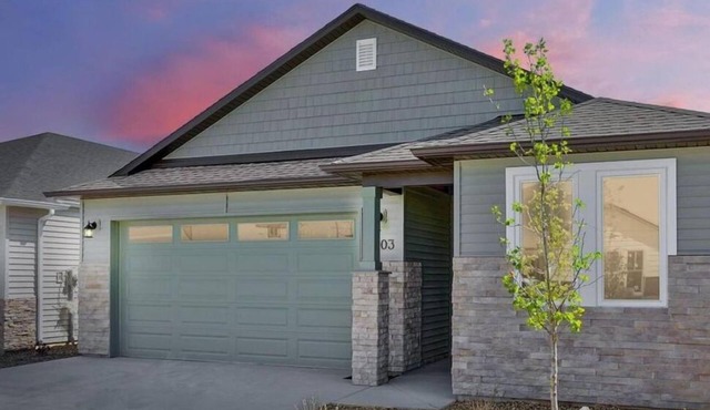 The Cozy & Classy Boise Home No cleaning fee!