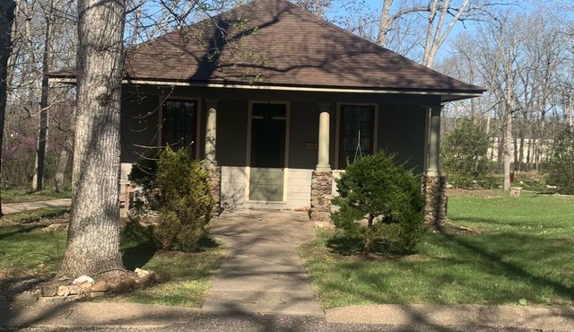 The Cozy Cottage