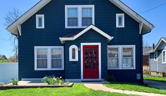 The Cozy Craftsman ~ Spooky Nook, Miami U, Hospital, 85inTV, Downtown Hamilton