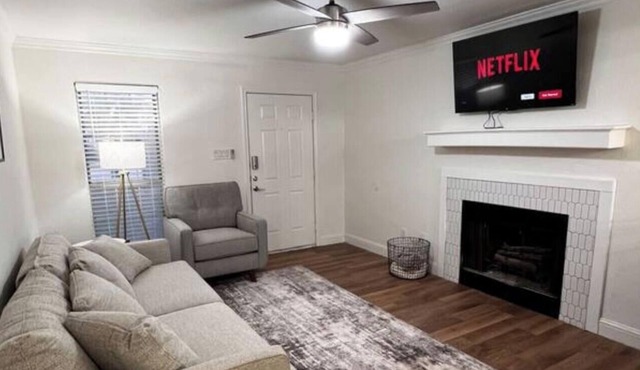 The Cozy Getaway Near Zoo/Expo