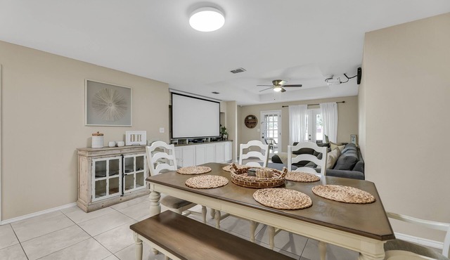 The Cozy Houz at Cimarron! With Golf Course View