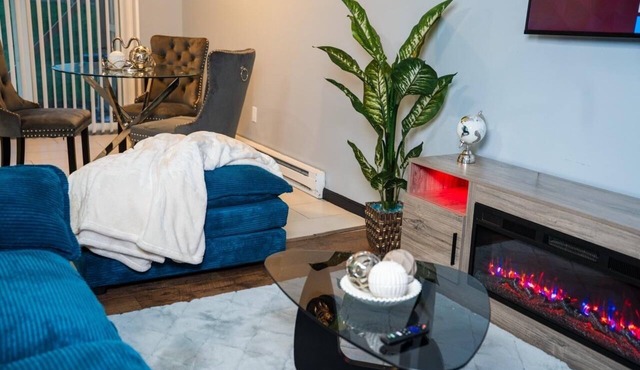 The Cozy Mood 2-bedroom apartment in tranquil Dayton with AC