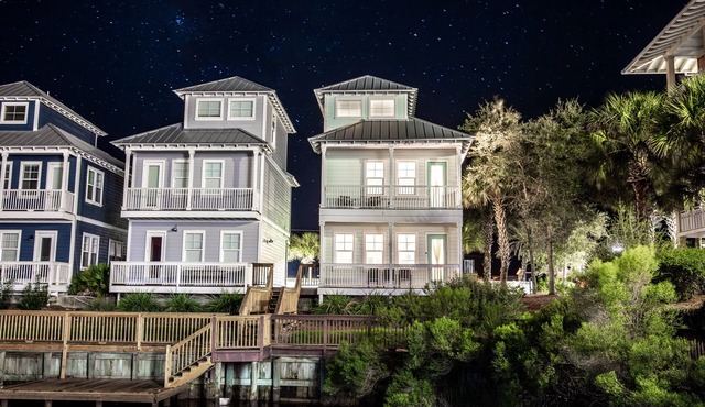 The Cozy Pearl - A Waterfront Luxury Vacation Home