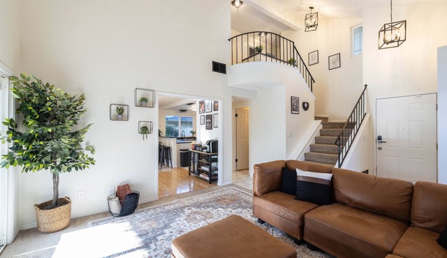 The Cozy Sac-Pool/large yard & attractions nearby