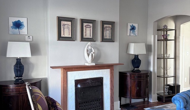 The Cozy Townhome 3-bed Dayton WiFi, AC 5 min to UD campus 3 min to downtown