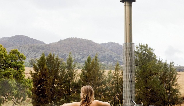 The Creek Country Retreat with Hot Tub/Cold Plunge,SWIMMING POOL COMING FEBRUARY