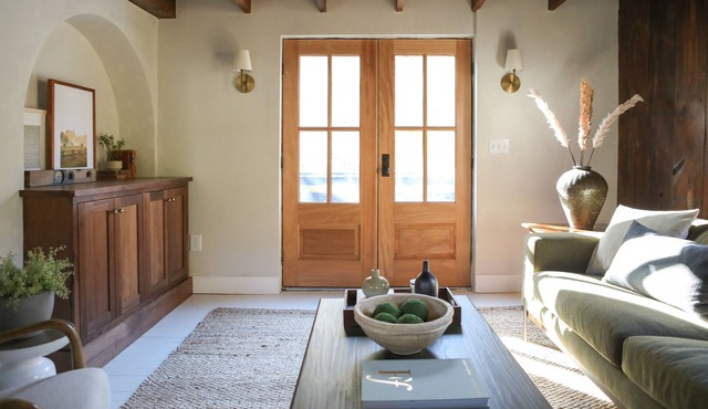 The Creek House - A Restored Historic Cottage on the NCR Rail Trail