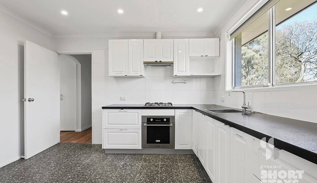 The Creek House - Family getaway!