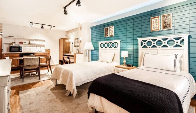 The Creek Suite: themed getaway!