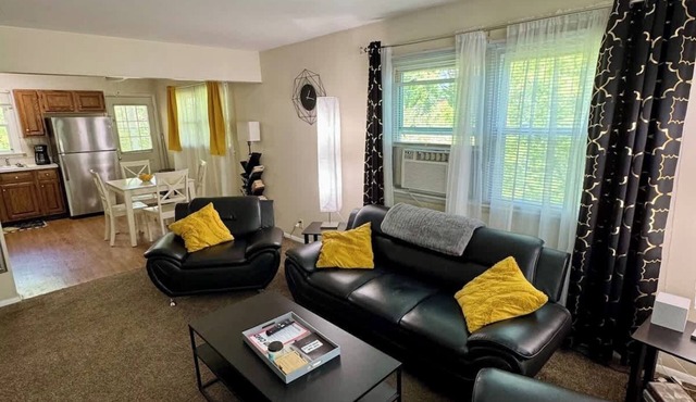 The Creekside Oasis Duplex - Central Avon